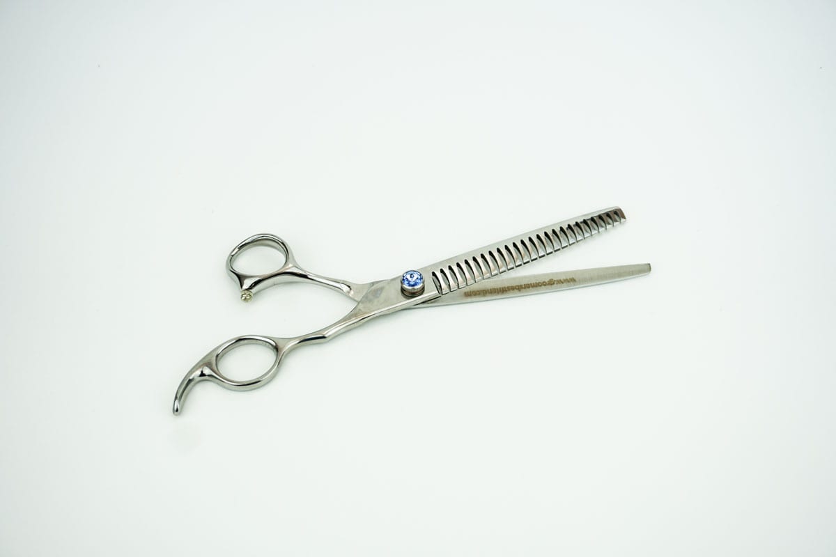 Pro Pack Series Shear Kit Includes Thinner, Chunker, Straight & Curved 8"