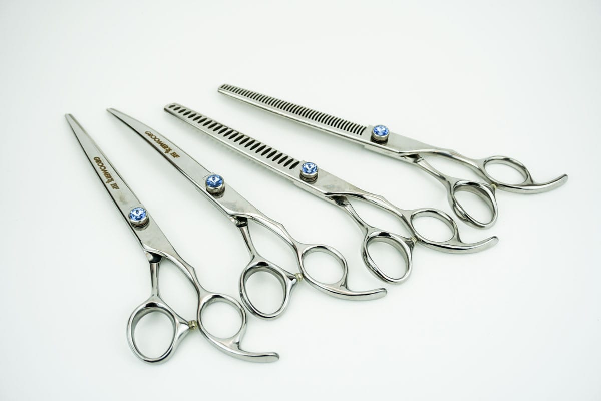 Pro Pack Series Shear Kit Includes Thinner, Chunker, Straight & Curved 8"